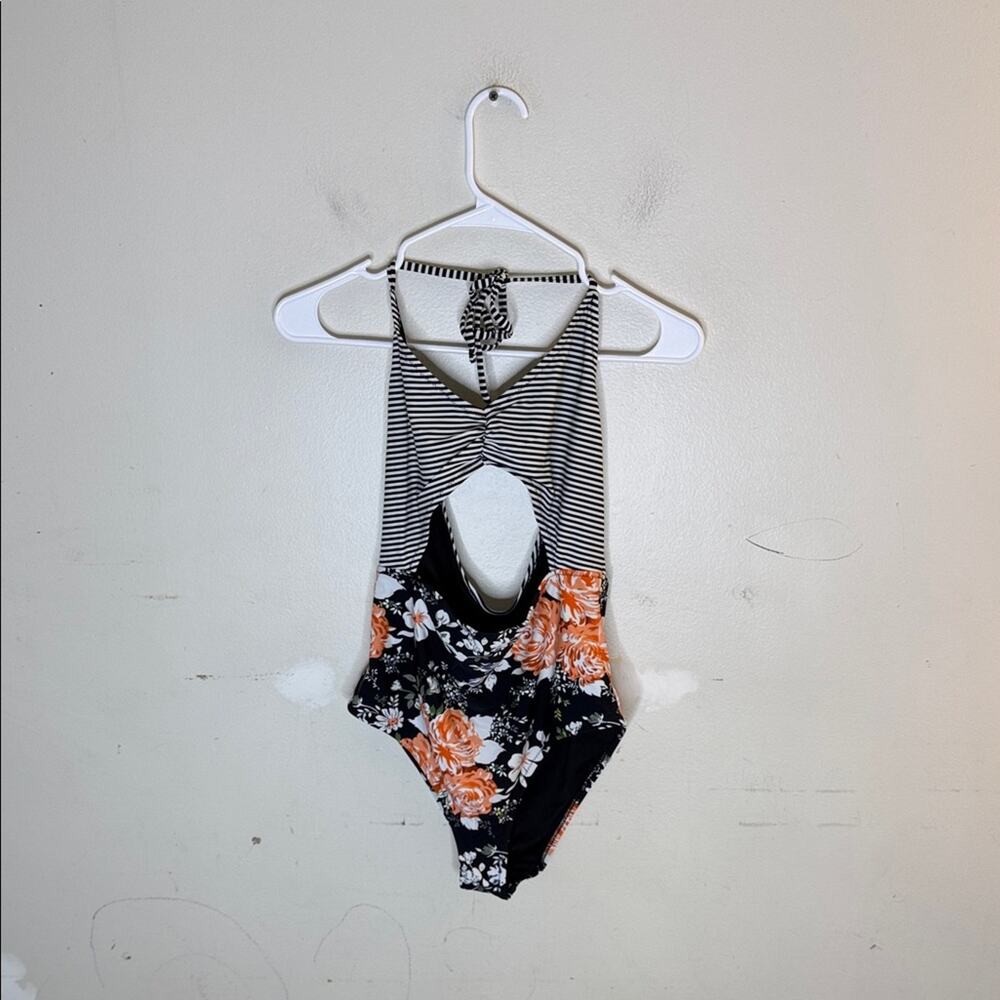 Cupshe Striped and Floral One-Piece Halter Swimsuit Size Medium